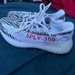 Yeezy Boost 350 V2 ‘Zebra’
